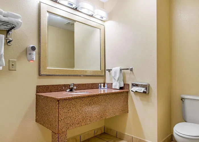 Inn Quality Jacksonville Near I-72