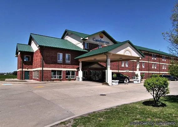 Inn Quality Jacksonville Near I-72 4*