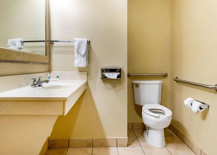 Quality Jacksonville Near I-72 Inn
